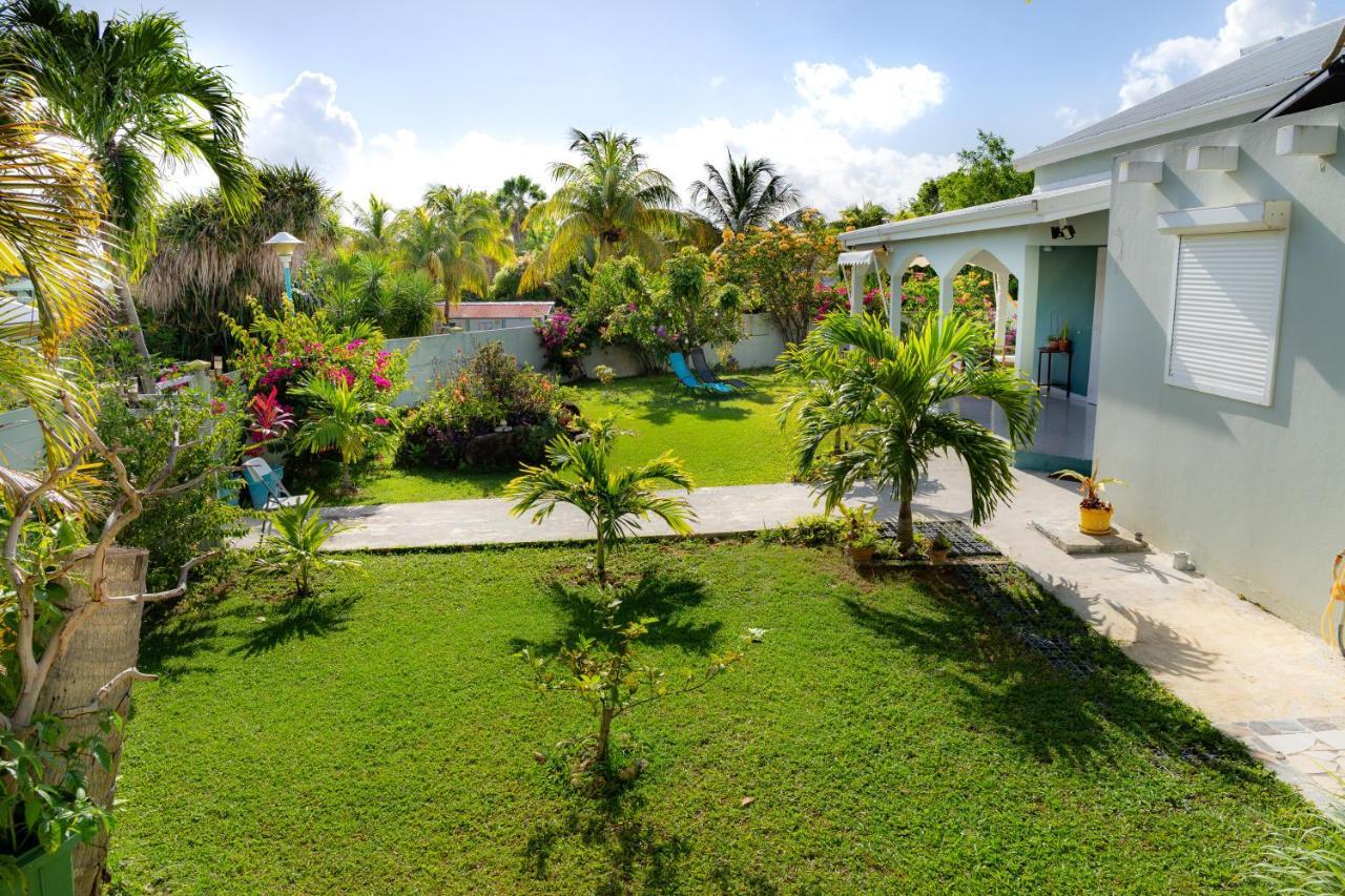 Villa L'Artist En Bord De Mer Avec Piscine Privee サント・ローズ エクステリア 写真
